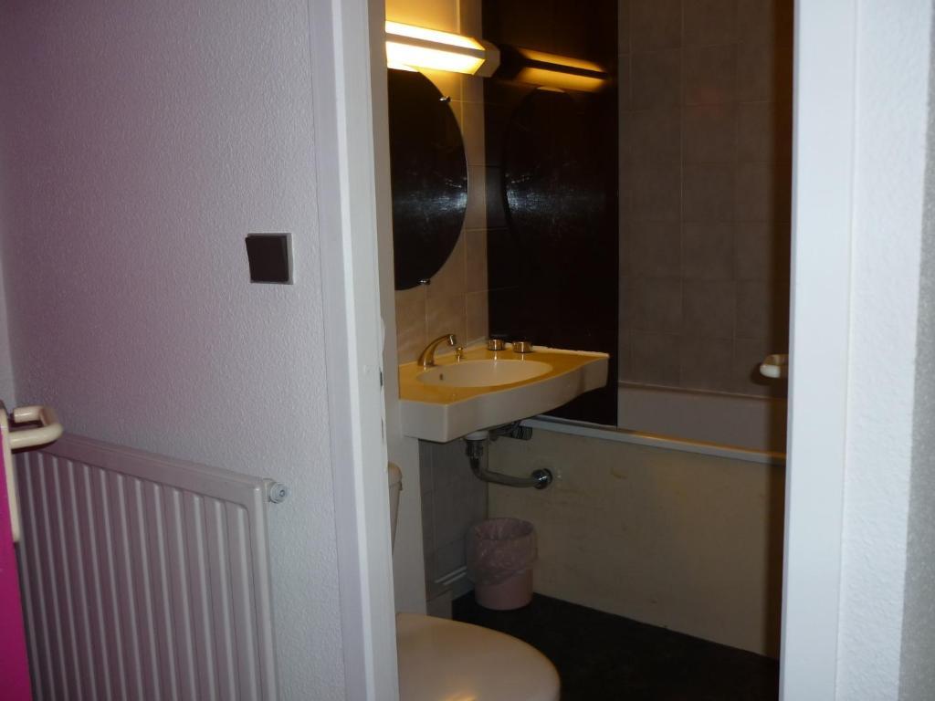 Hotel Entre 2 Mers Proche Bordeaux Carbon-Blanc Δωμάτιο φωτογραφία
