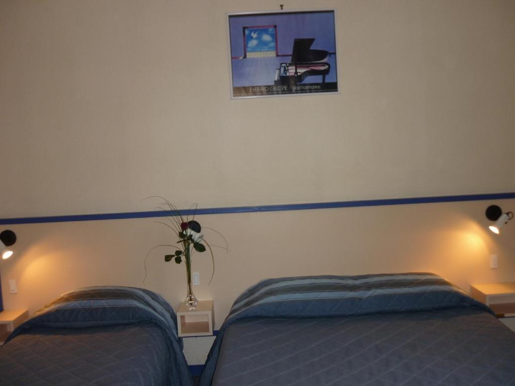 Hotel Entre 2 Mers Proche Bordeaux Carbon-Blanc Δωμάτιο φωτογραφία