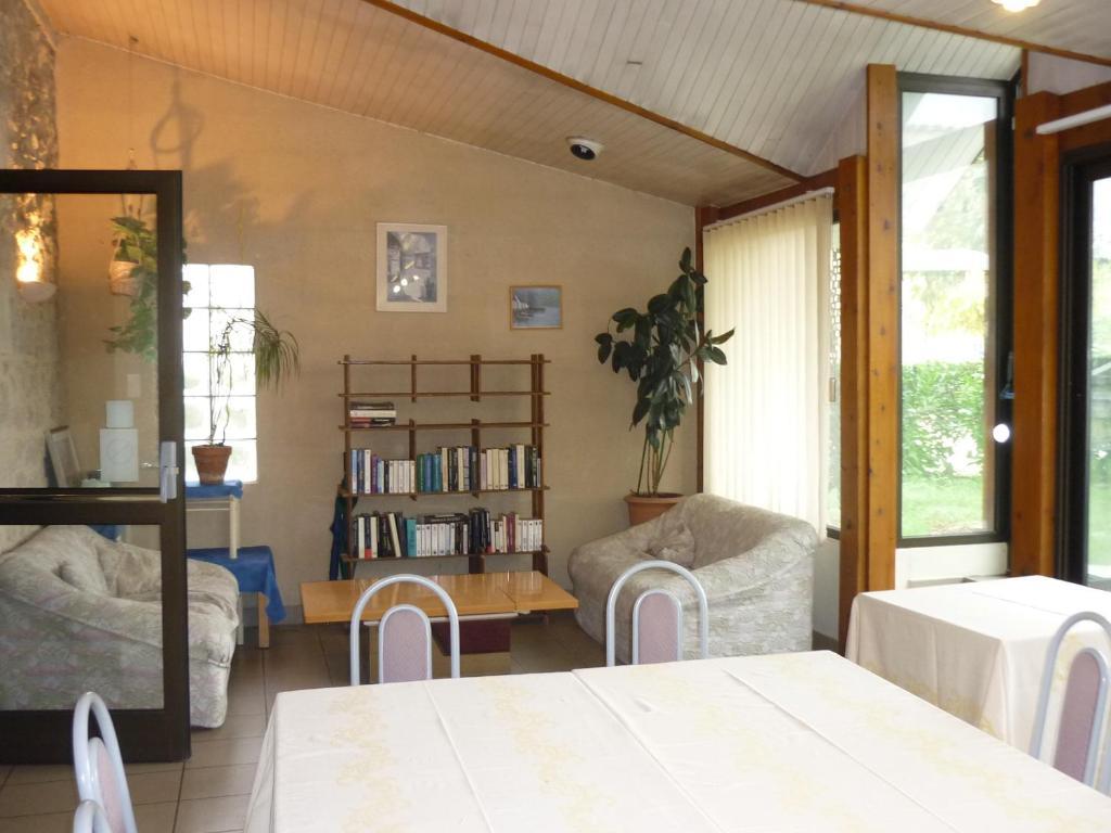 Hotel Entre 2 Mers Proche Bordeaux Carbon-Blanc Εξωτερικό φωτογραφία