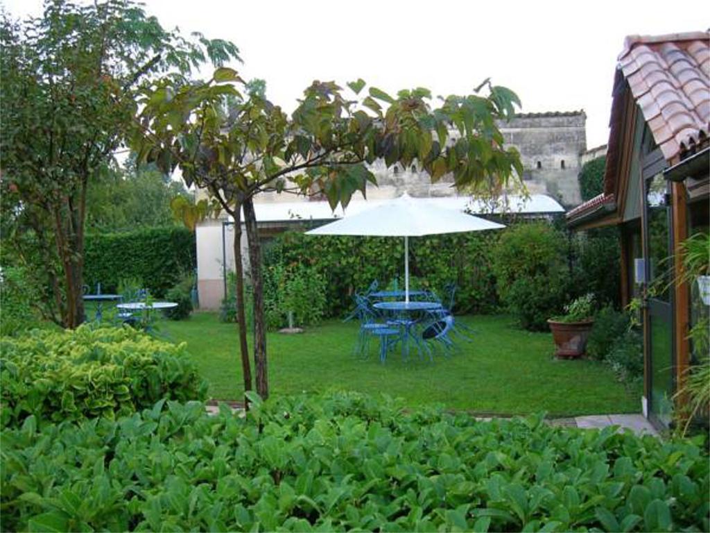 Hotel Entre 2 Mers Proche Bordeaux Carbon-Blanc Εξωτερικό φωτογραφία