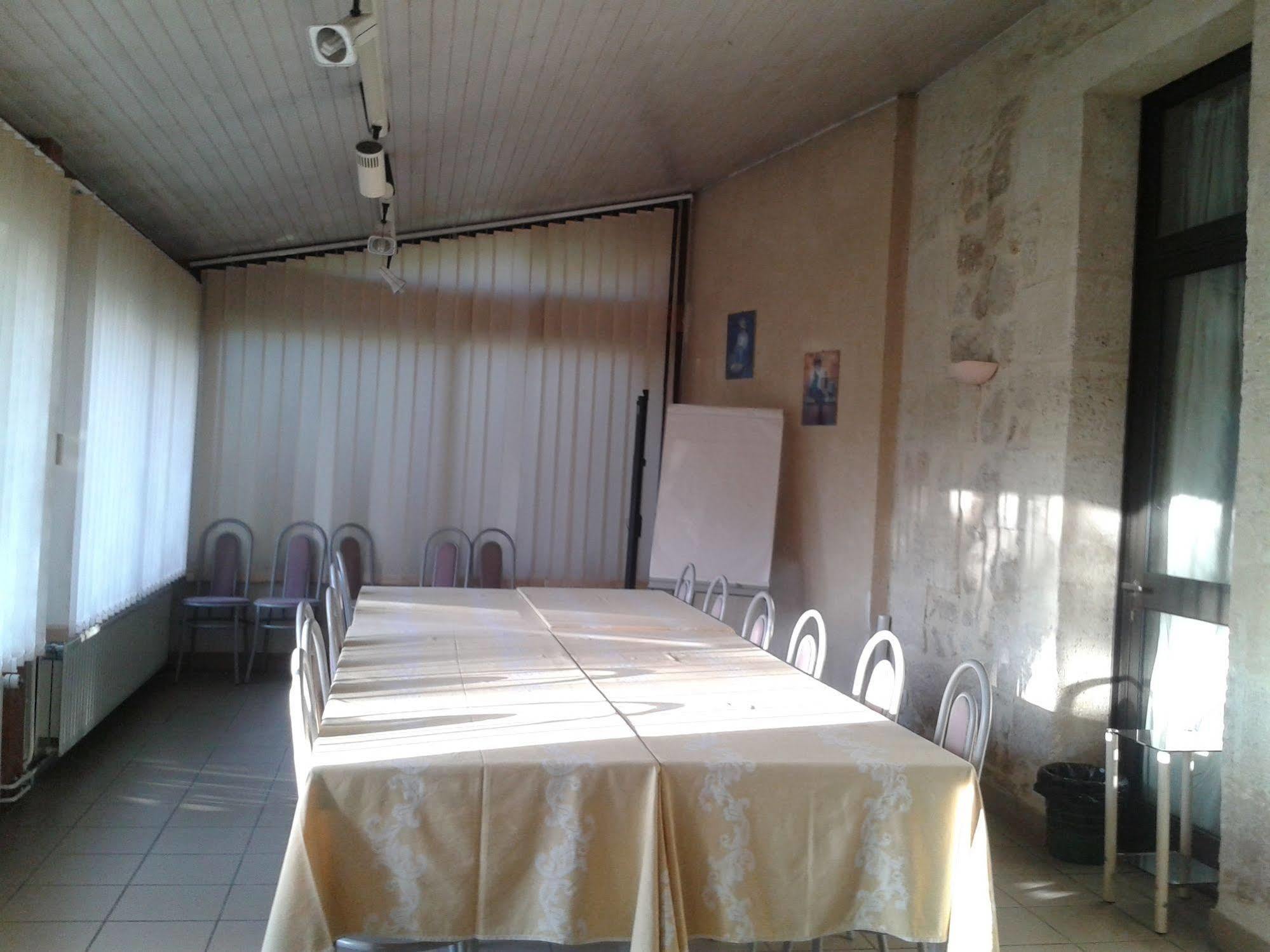 Hotel Entre 2 Mers Proche Bordeaux Carbon-Blanc Εξωτερικό φωτογραφία