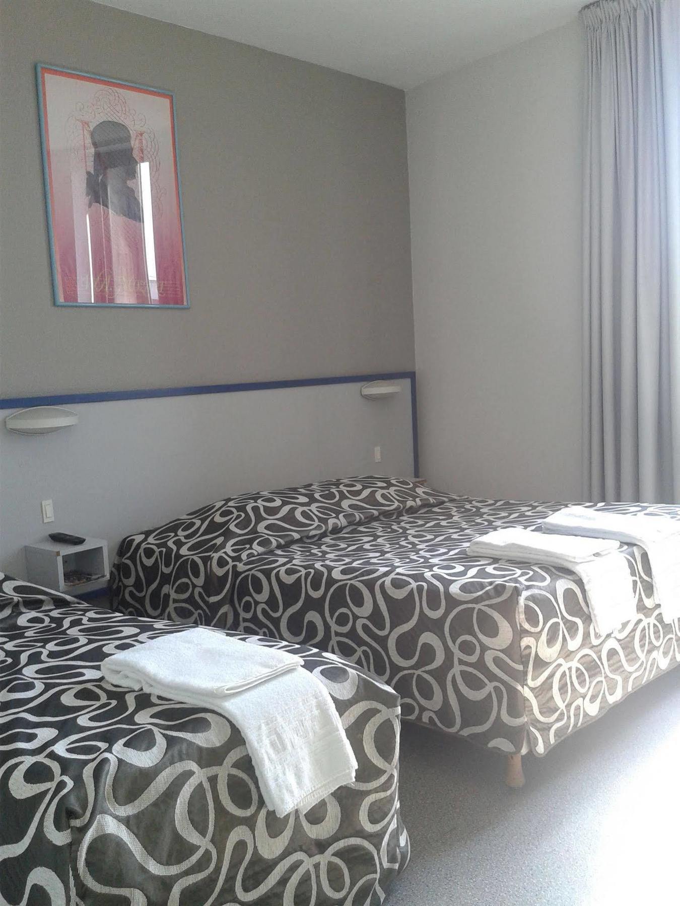 Hotel Entre 2 Mers Proche Bordeaux Carbon-Blanc Εξωτερικό φωτογραφία