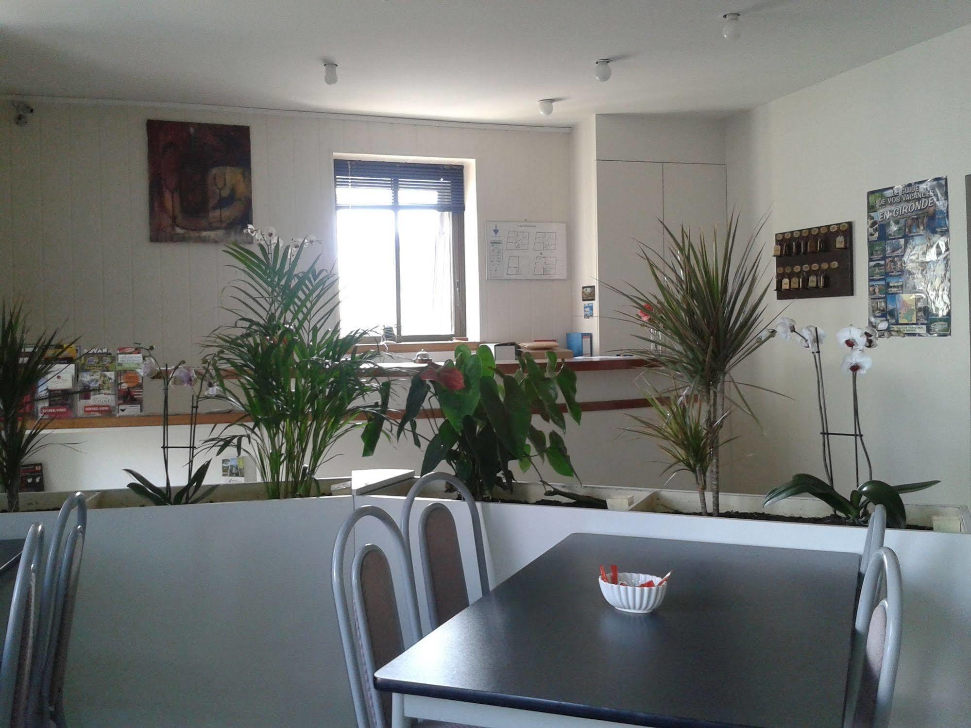 Hotel Entre 2 Mers Proche Bordeaux Carbon-Blanc Εξωτερικό φωτογραφία